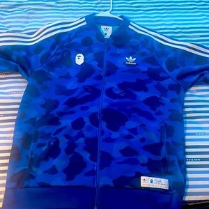 Never worn Addis’s bape hoddie